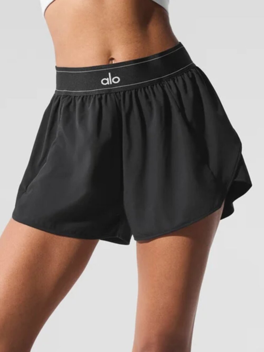 NWT Alo Yoga Match Point Short Black🙆♀️Lightweight Athletic Everyday Shorts - Picture 8 of 9